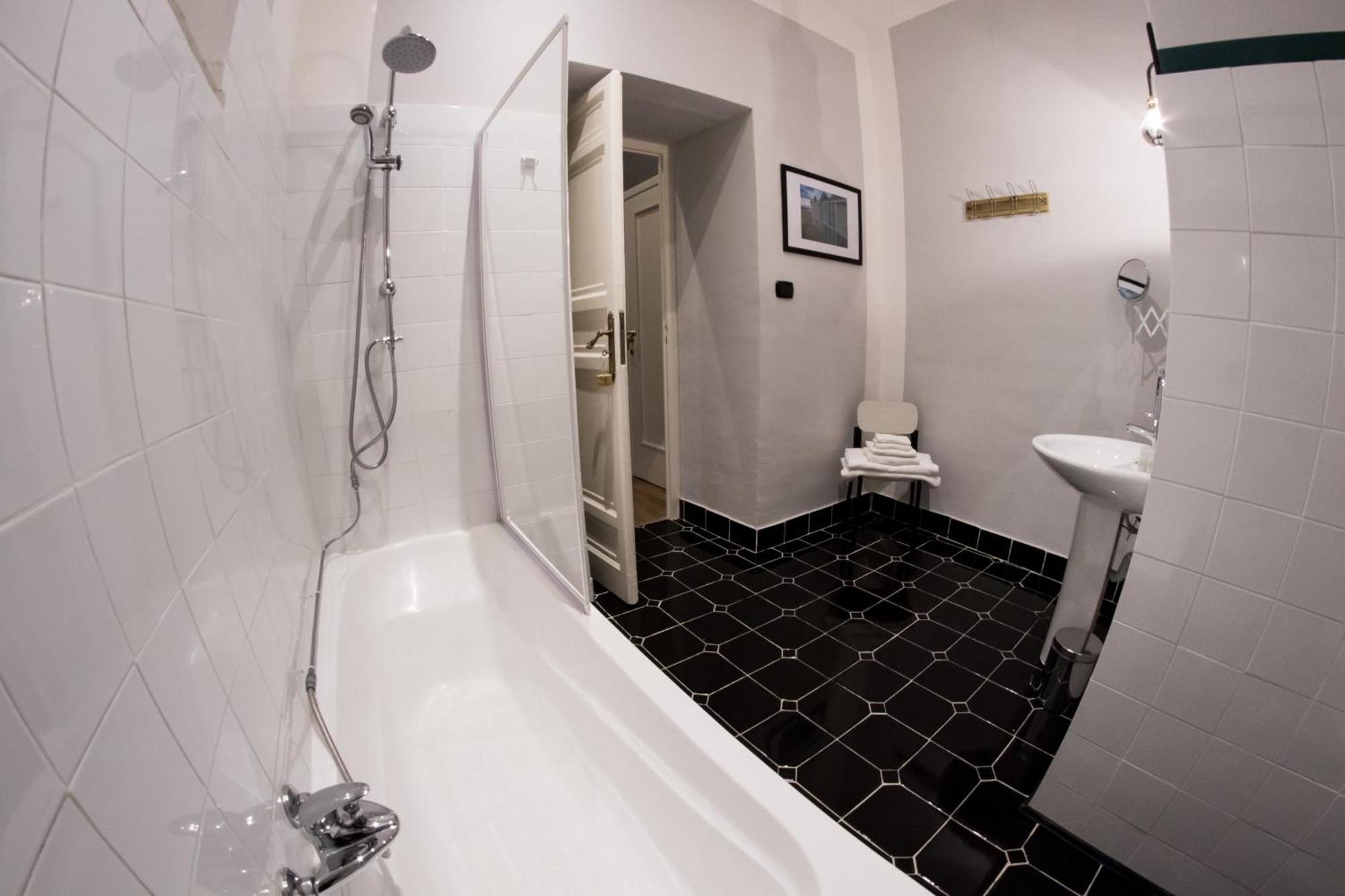 Balate Maqueda B&B Palermo Oda fotoğraf